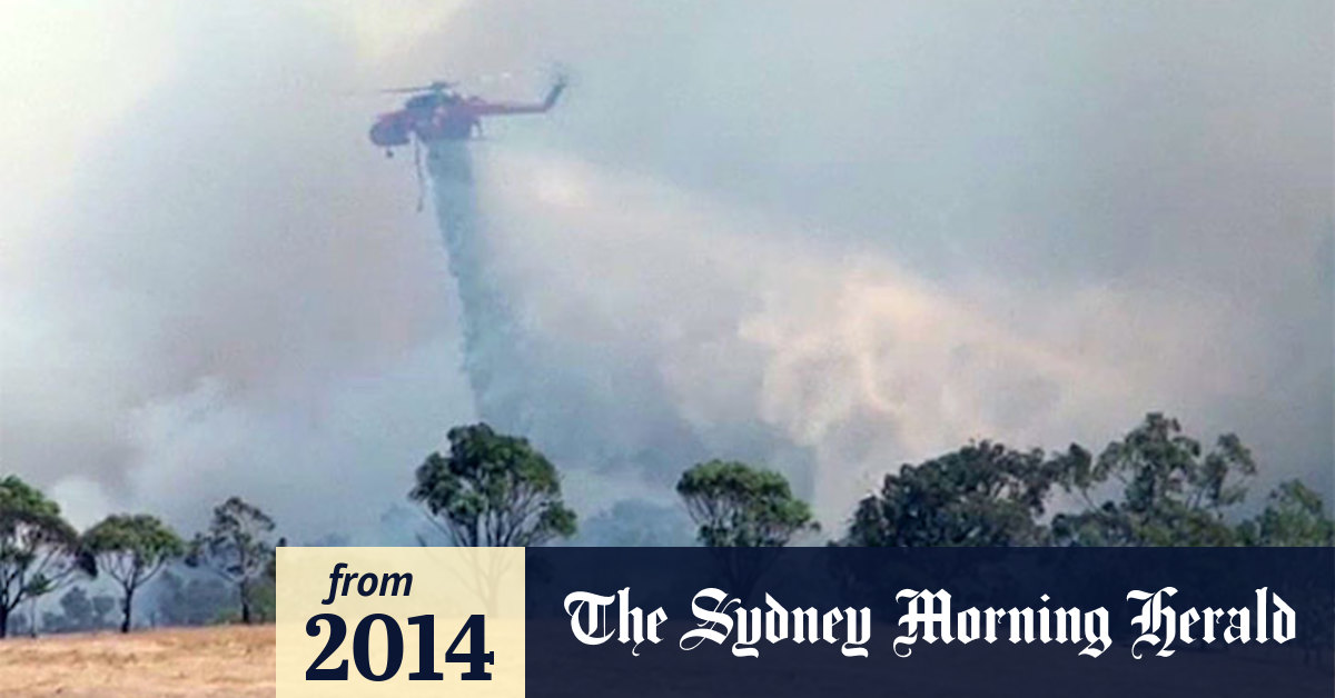 Video Bushfire chopper water bombs Wallan blaze